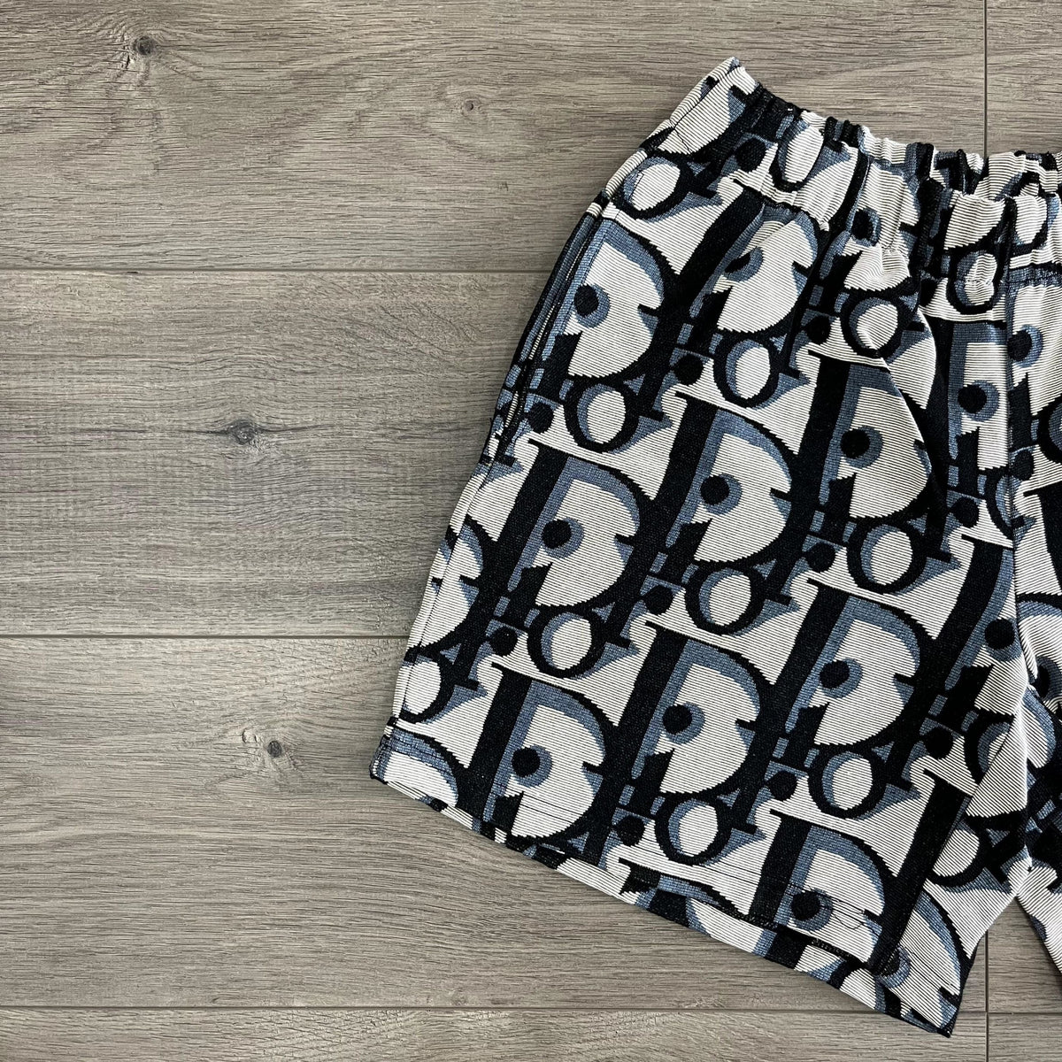 D TAPESTRY SHORTS - RDMCLOTHINGART
